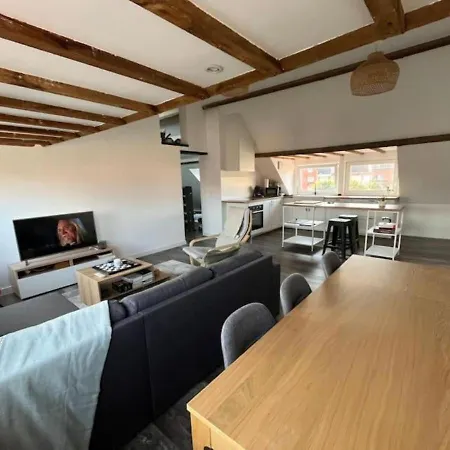 Apartment Prime Location! 1br Near De Haan